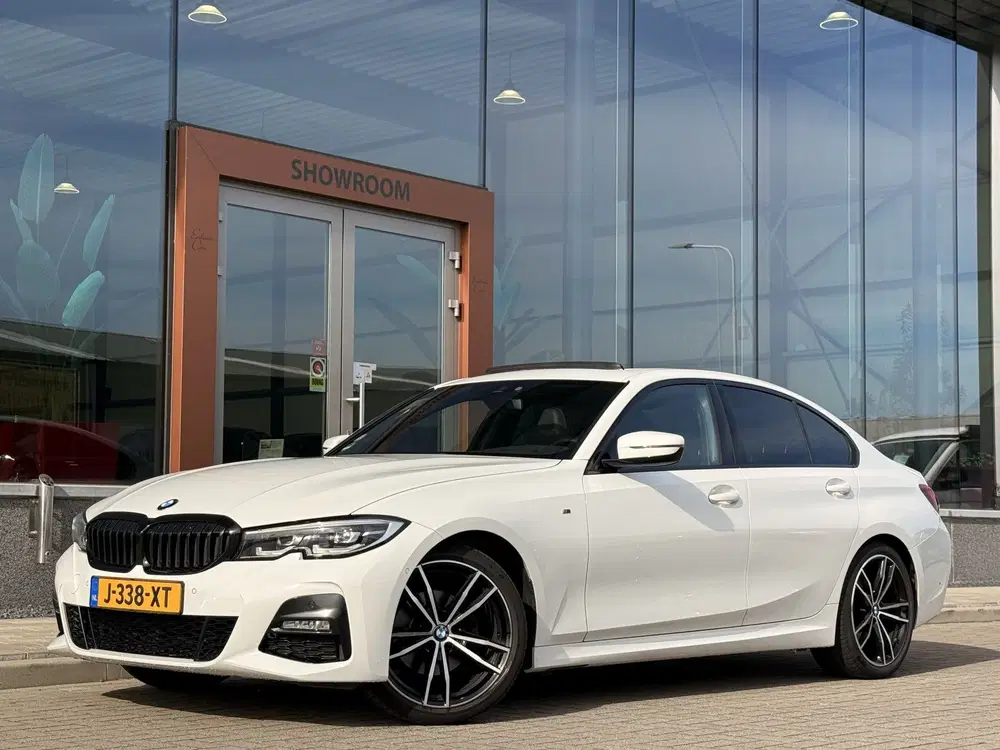 BMW 3-serie 320i High Executive Edition uit 2020
