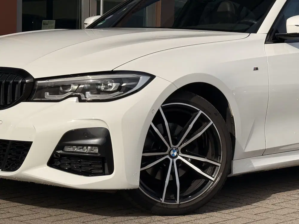 BMW 3-serie 320i High Executive Edition uit 2020, foto 5