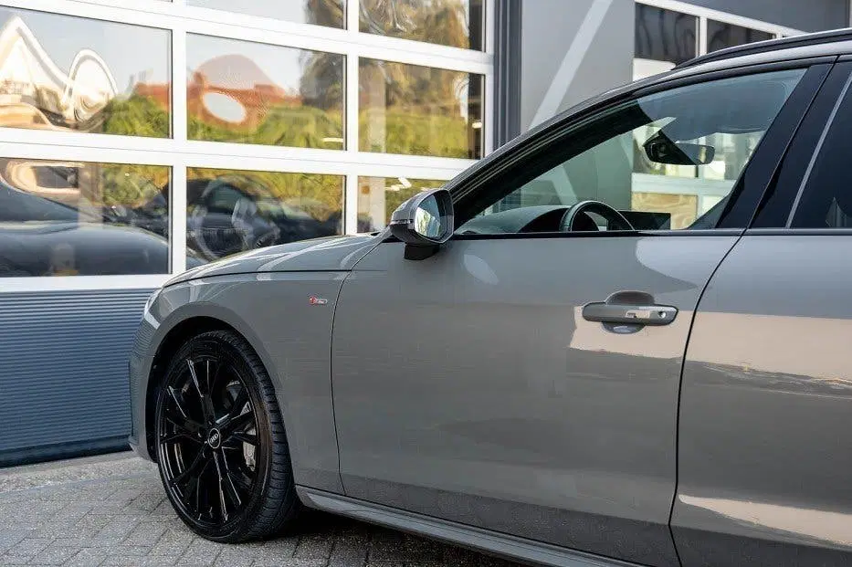 Audi A4 40 TFSI S line uit 2022, foto 8