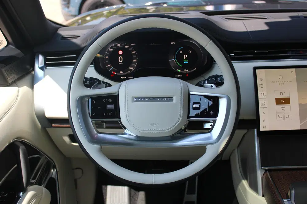 Land Rover Range Rover P460e SWB HSE uit 2026, foto 10