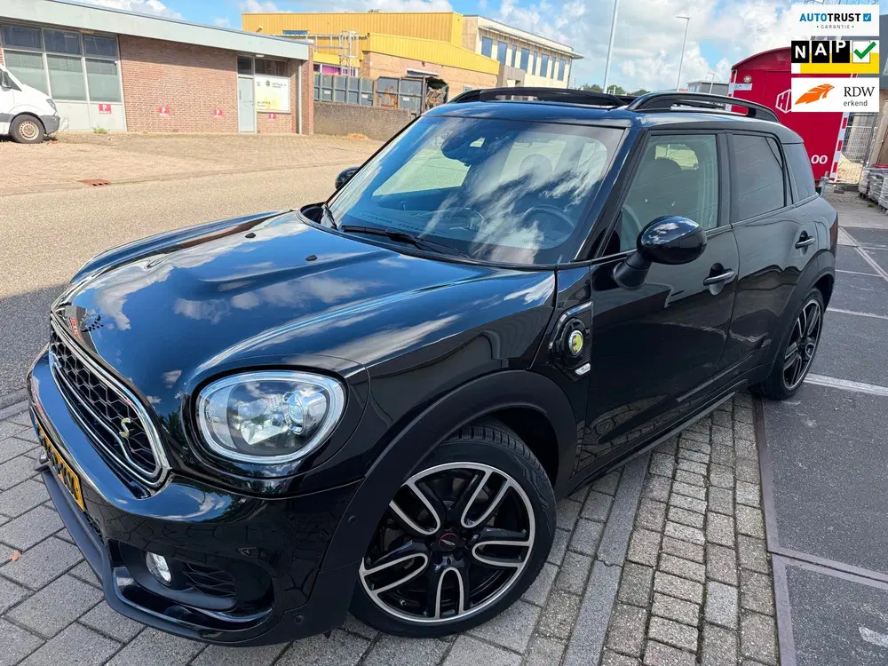Mini Countryman 1.5 Cooper S PHEV ALL4 2019 JCW PANO LEDER uit 2019