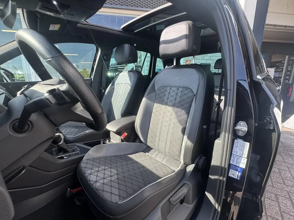 Volkswagen Tiguan 1.5 TSI R-Line Business uit 2023, foto 7