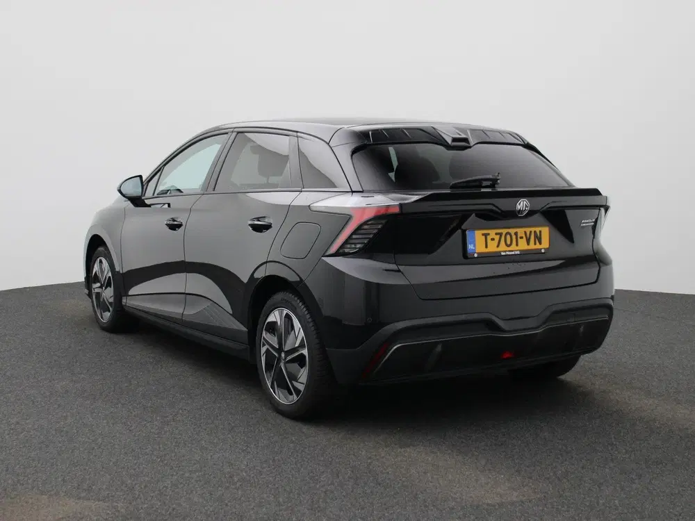 MG MG4 4 Long Range 64kWh Comfort uit 2023, foto 2