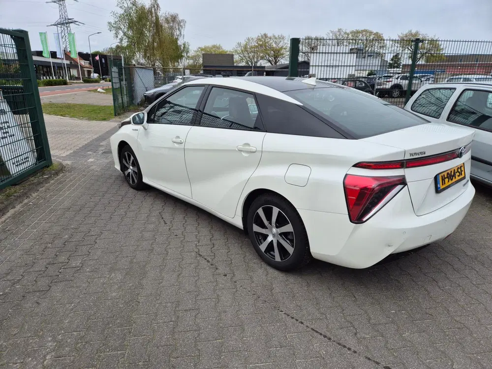 Toyota Mirai Toyota Mirai FCV Executive-waterstof uit 2020, foto 4