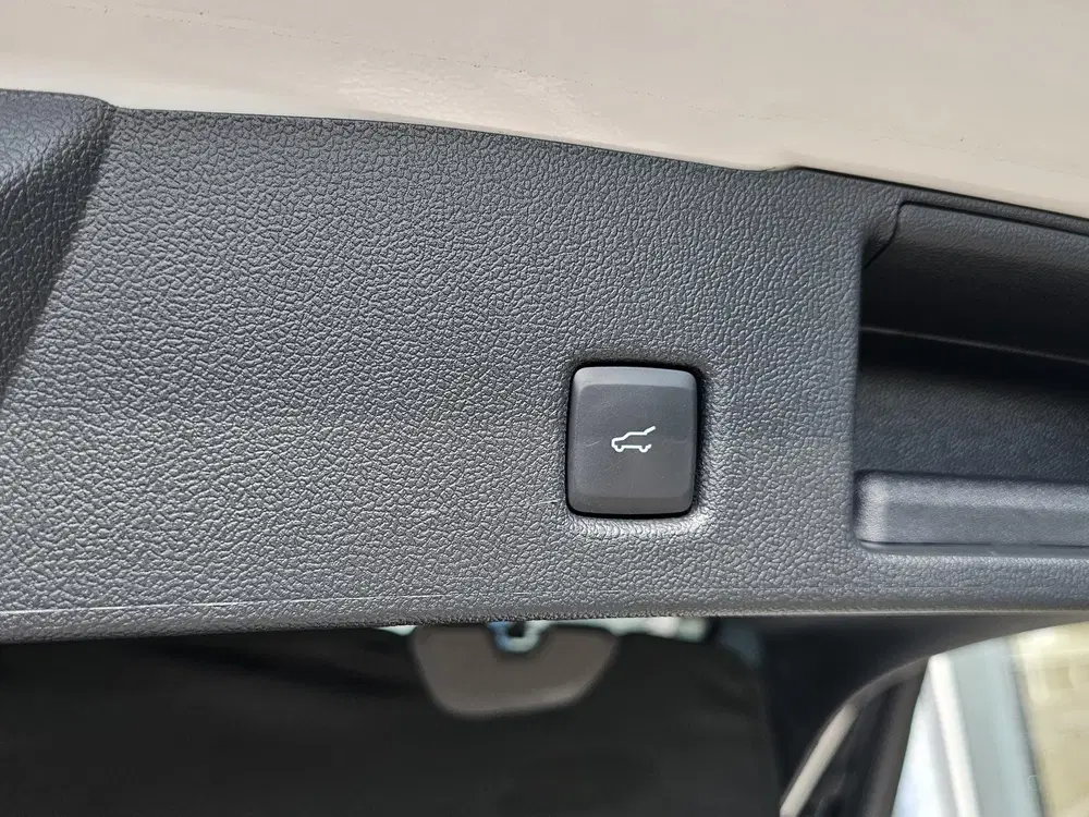 Ford Kuga 2.5 PHEV ST-Line X Black Pack uit 2023, foto 13