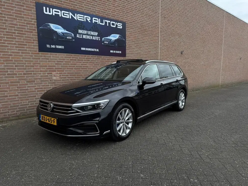 Volkswagen Passat 1.4 TSI PHEV GTE Business Panorama uit 2019, foto 3
