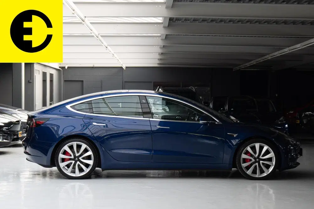 Tesla Model 3 Performance AWD 75 kWh uit 2019, foto 13