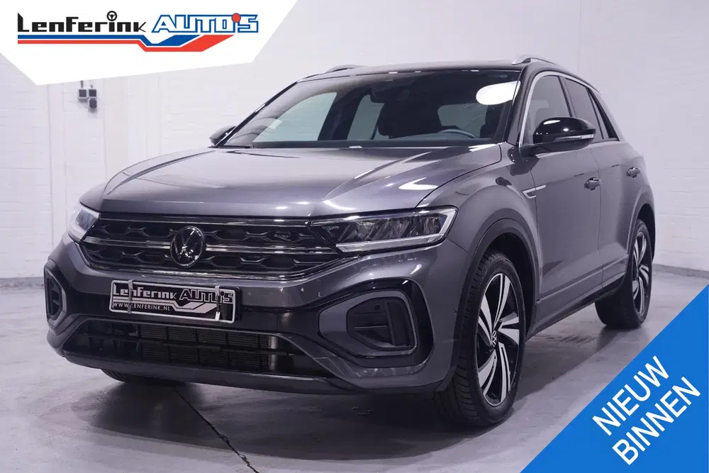 Volkswagen T-Roc 1.5 TSI R-Line Apple Carplay Panoramadak P uit 2025