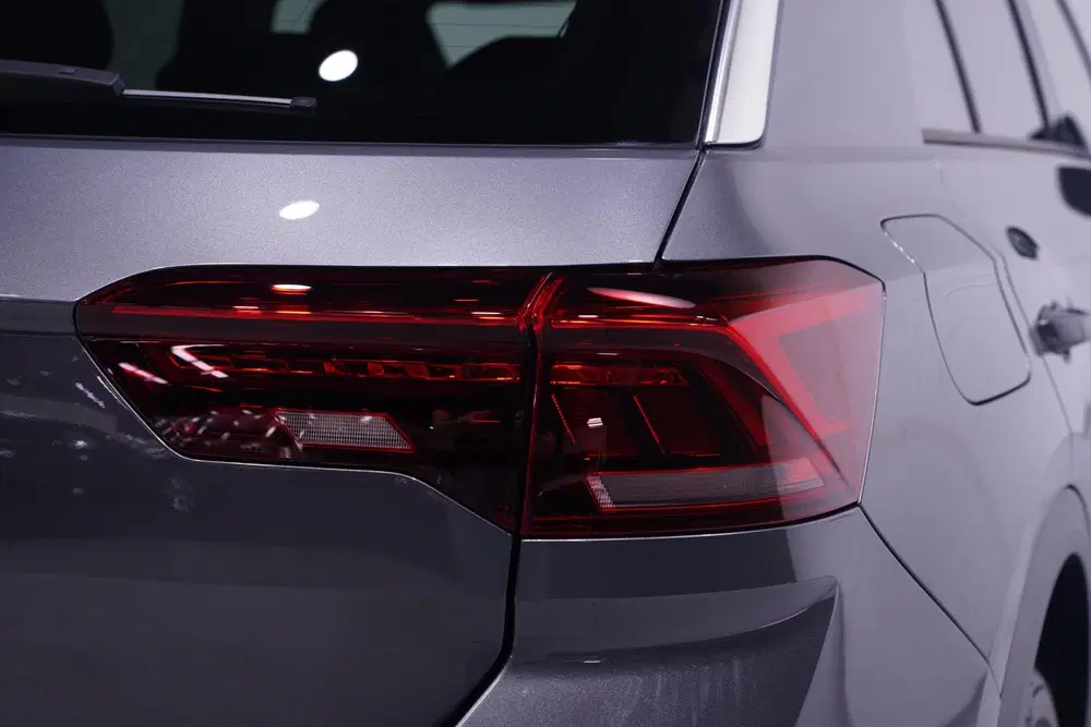 Volkswagen T-Roc 1.5 TSI R-Line Apple Carplay Panoramadak P uit 2025, foto 15