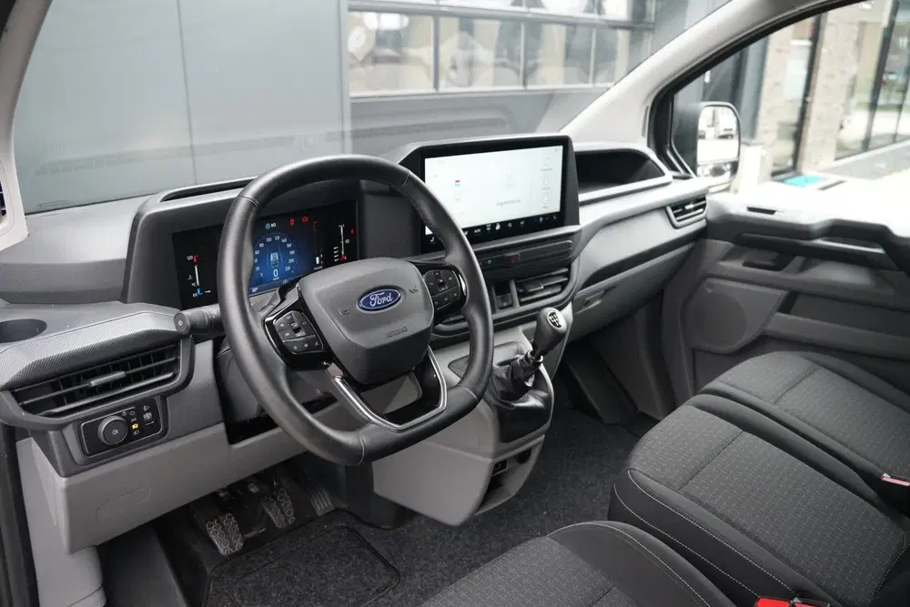 Ford Transit Custom 320 2.0 TDCI L1H1 Trend DC 136pk 6 Zits uit 2024, foto 13