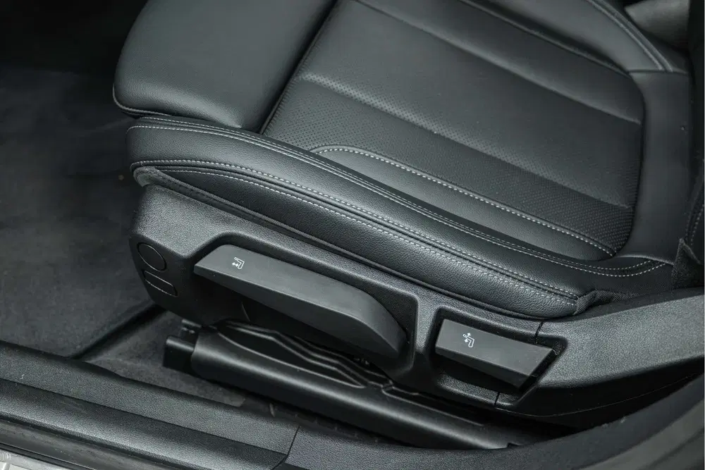 BMW 3-serie 330e M Sport Automaat uit 2026, foto 11