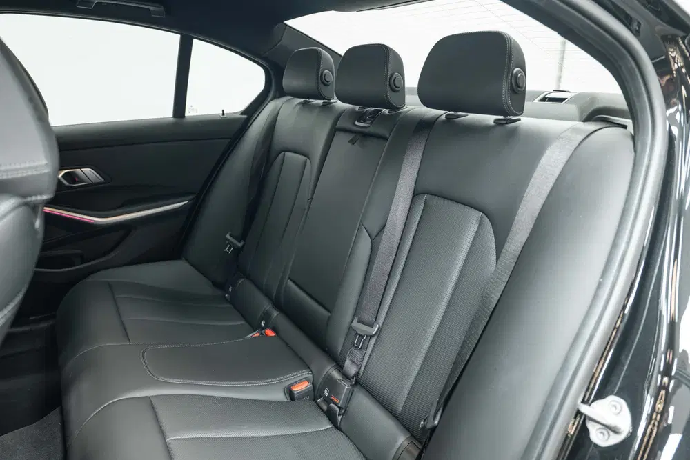 BMW 3-serie 330e M Sport Automaat uit 2026, foto 12