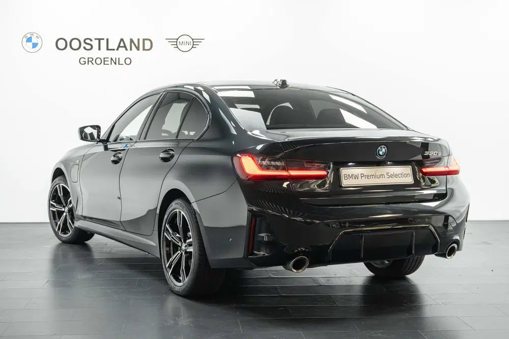 BMW 3-serie 330e M Sport Automaat uit 2026, foto 2