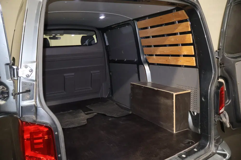 Volkswagen Transporter 2.0 TDI Bulli L1 H1 Automaat Leer Led uit 2020, foto 13