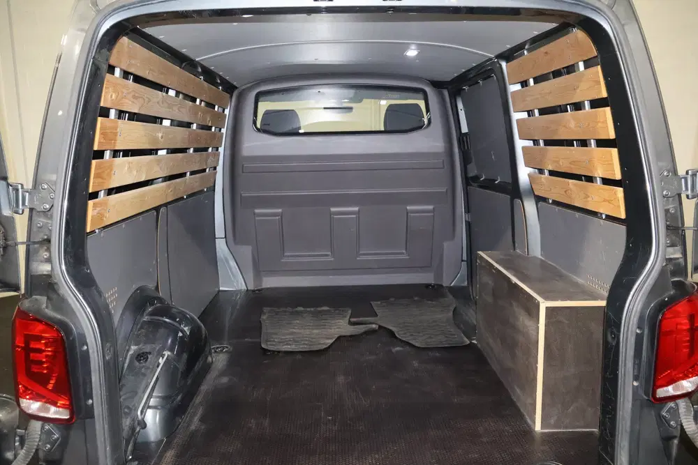 Volkswagen Transporter 2.0 TDI Bulli L1 H1 Automaat Leer Led uit 2020, foto 14