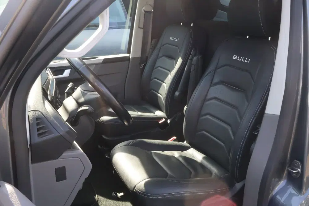 Volkswagen Transporter 2.0 TDI Bulli L1 H1 Automaat Leer Led uit 2020, foto 2