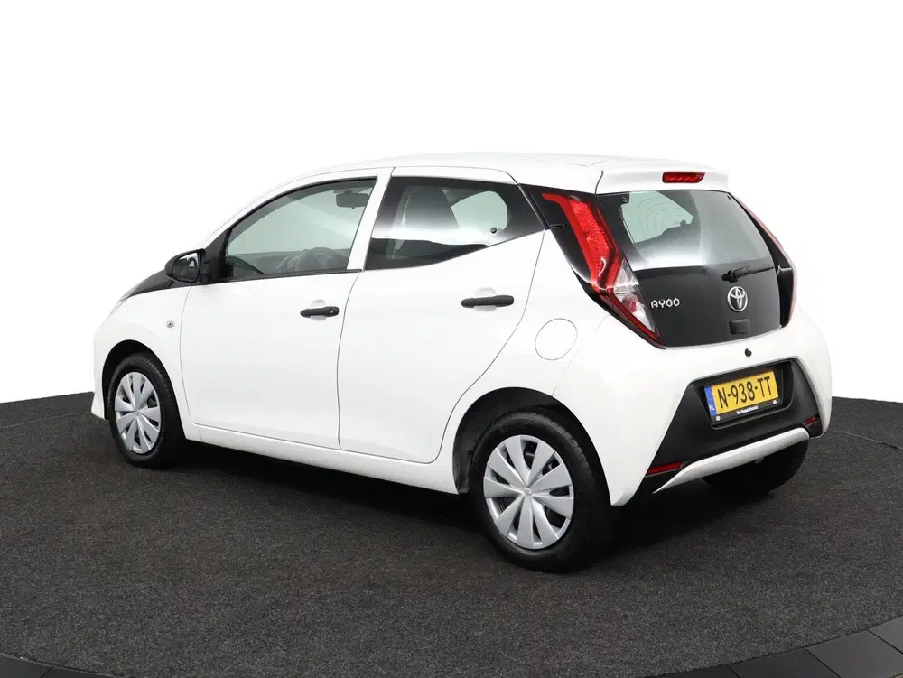 Toyota Aygo 1.0 VVT-i x-fun uit 2022, foto 3