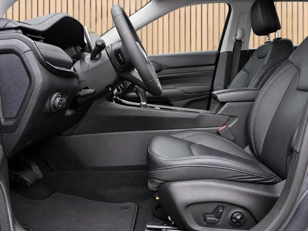 Jeep Compass 1.5T e-Hybrid S Automaat uit 2025, foto 13