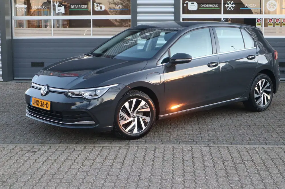 Volkswagen Golf Volkswagen GOLF 1.4 eHybrid uit 2023, foto 2