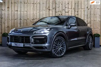 Porsche Cayenne Cayenne Coupé 3.0 E-Hybrid *Pano*Sport Des uit 2021