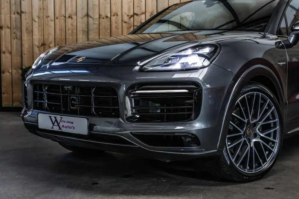 Porsche Cayenne Cayenne Coupé 3.0 E-Hybrid *Pano*Sport Des uit 2021, foto 5