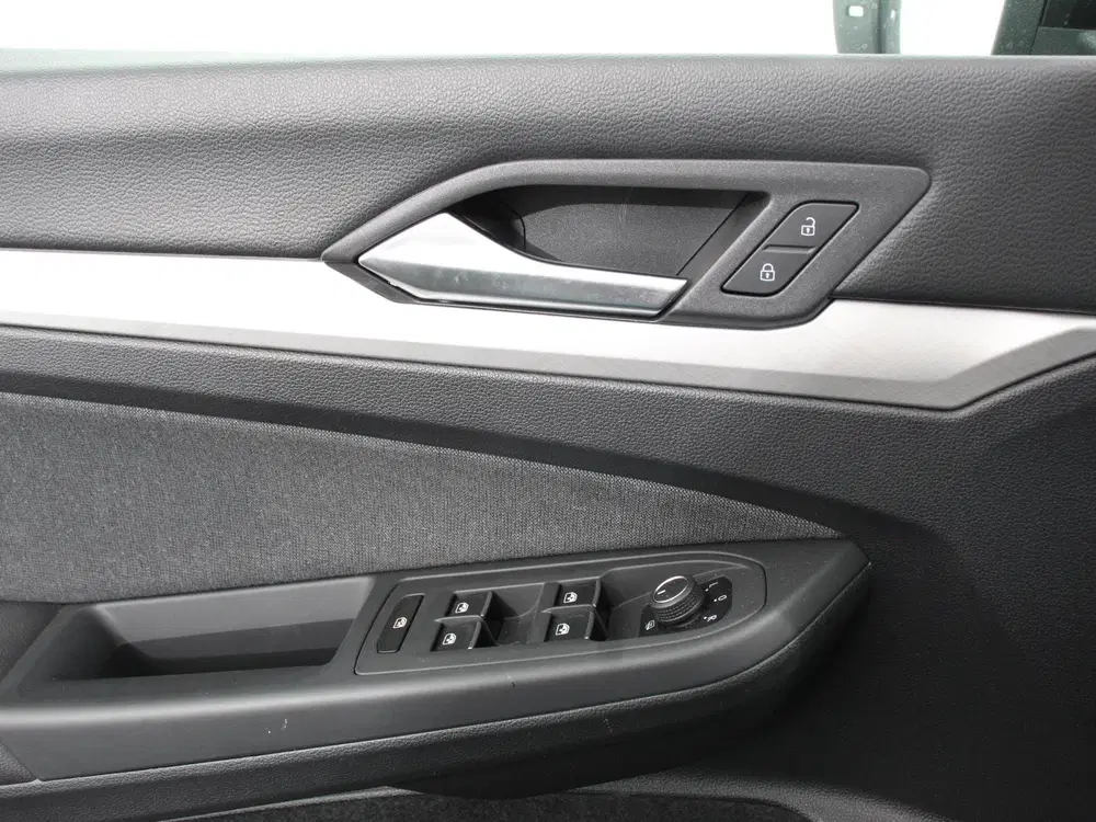 Volkswagen Golf 1.0 TSI 110pk Life Digitale Cockpit uit 2022, foto 10