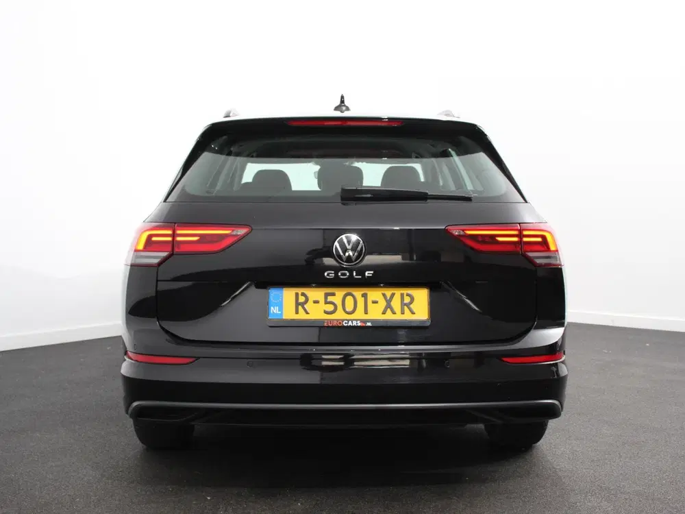 Volkswagen Golf 1.0 TSI 110pk Life Digitale Cockpit uit 2022, foto 5