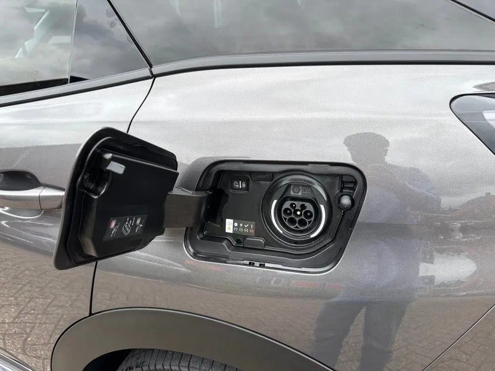 Peugeot 3008 1.6 HYBRID ALLURE PHEV PLUG-IN uit 2022, foto 5