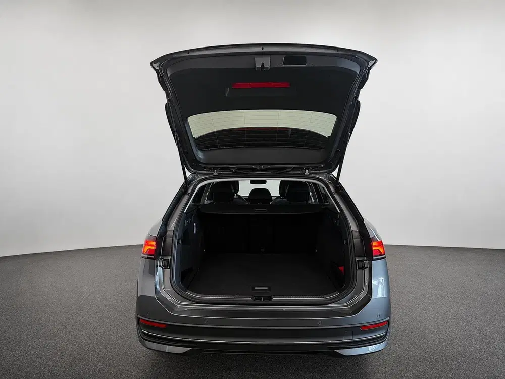Volkswagen Passat 1.5 eTSI Business Navigatie Apple uit 2026, foto 9