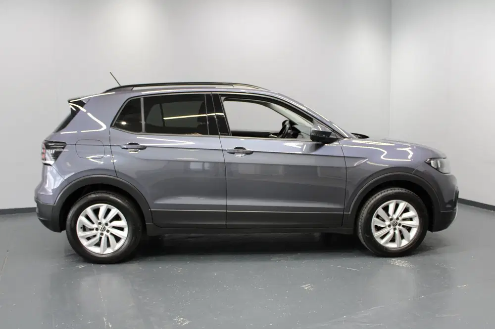 Volkswagen T-Cross 1.0 TSI Life uit 2023, foto 2