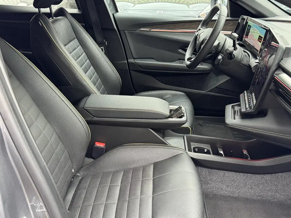 Renault Megane E-Tech EV60 Optimum Charge Iconic uit 2022, foto 9