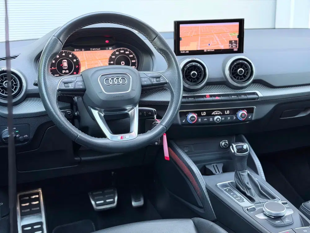Audi Q2 35 TFSI S Edition Pano uit 2023, foto 13