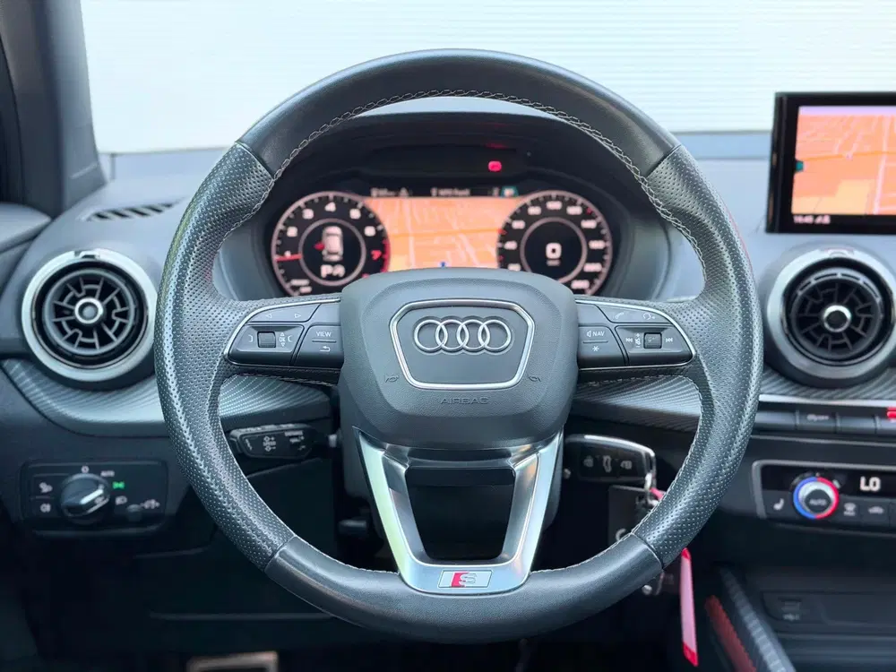 Audi Q2 35 TFSI S Edition Pano uit 2023, foto 14