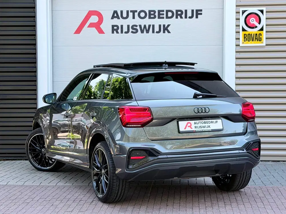 Audi Q2 35 TFSI S Edition Pano uit 2023, foto 3