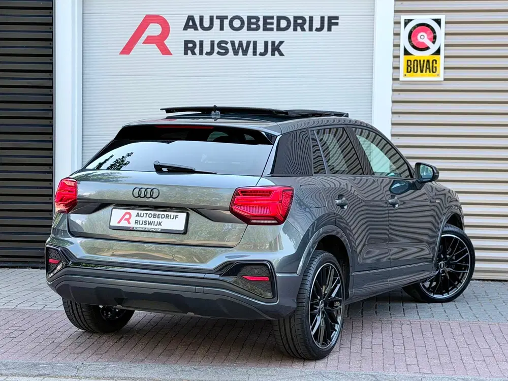 Audi Q2 35 TFSI S Edition Pano uit 2023, foto 4