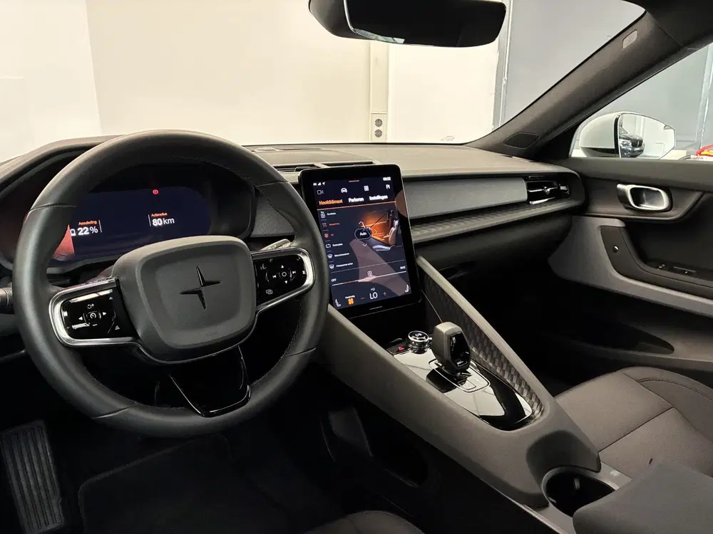 Polestar 2 Long Range Dual Motor Performance 78 kWh uit 2023, foto 10