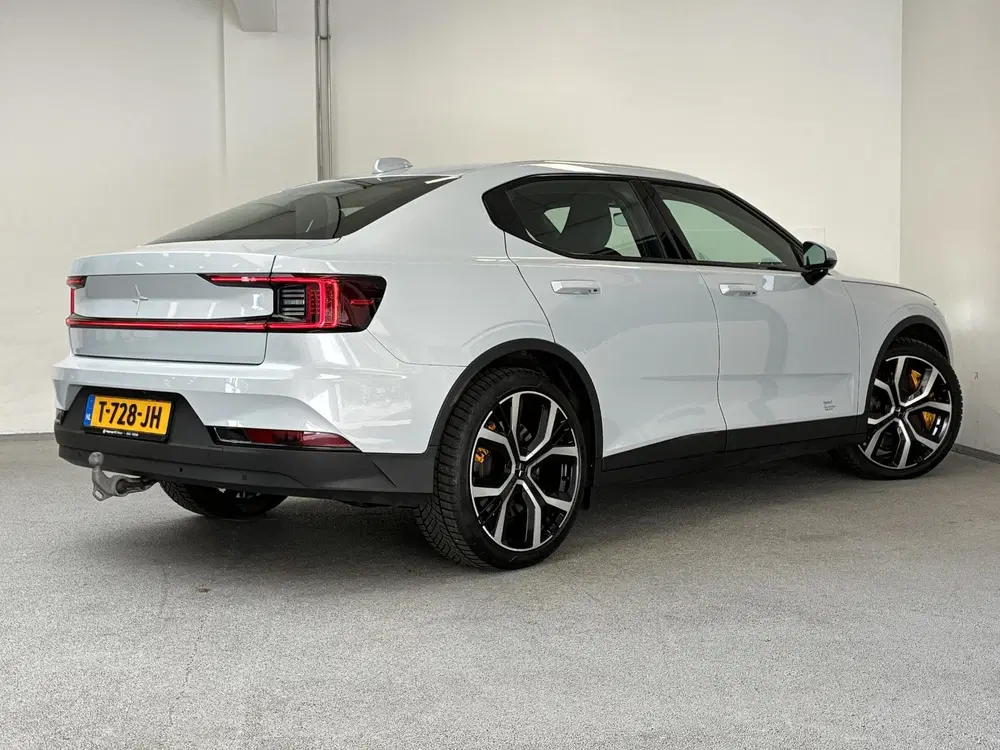 Polestar 2 Long Range Dual Motor Performance 78 kWh uit 2023, foto 2