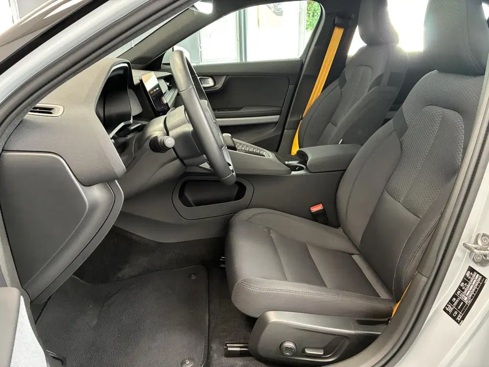 Polestar 2 Long Range Dual Motor Performance 78 kWh uit 2023, foto 4