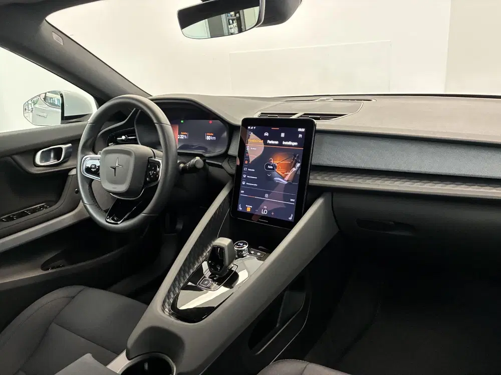 Polestar 2 Long Range Dual Motor Performance 78 kWh uit 2023, foto 7