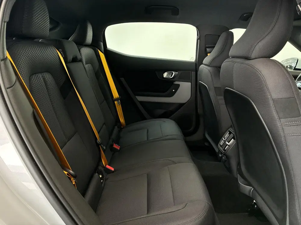 Polestar 2 Long Range Dual Motor Performance 78 kWh uit 2023, foto 9