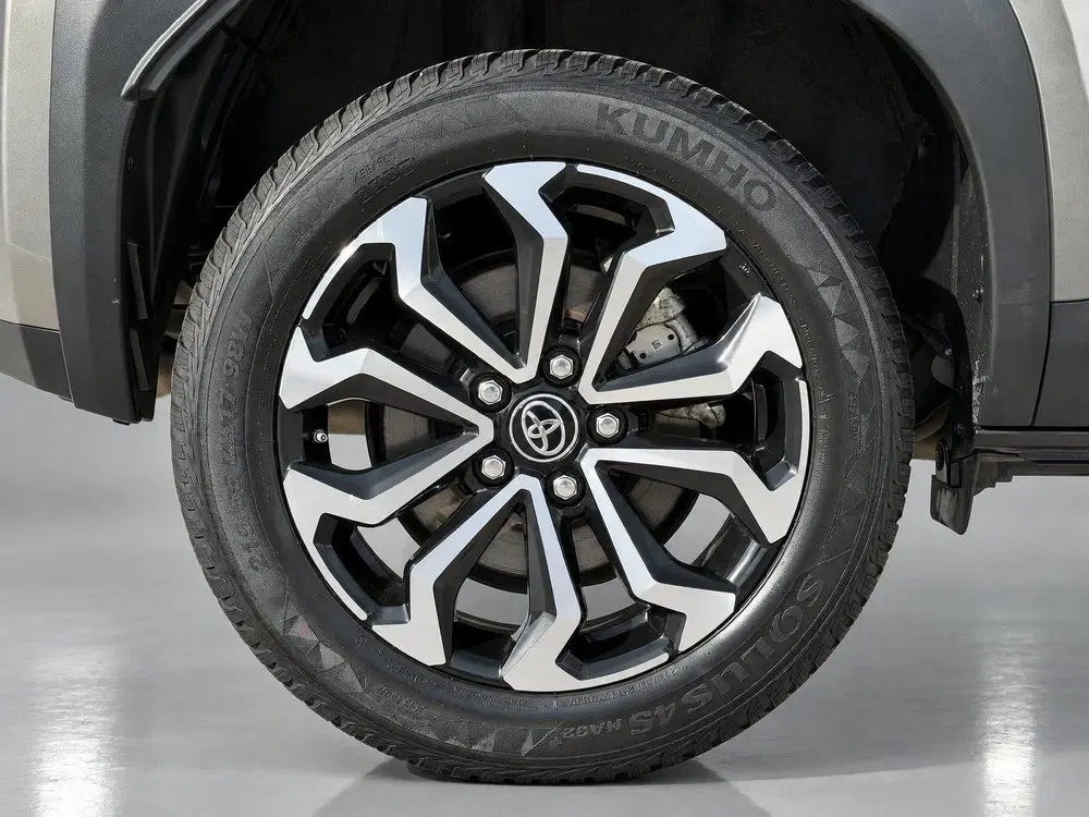 Toyota Yaris Cross 1.5 Hybrid 115 First Edition uit 2025, foto 10
