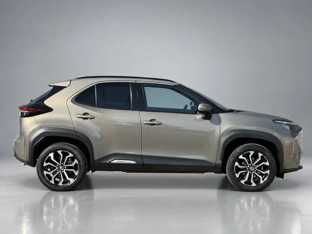 Toyota Yaris Cross 1.5 Hybrid 115 First Edition uit 2025, foto 6