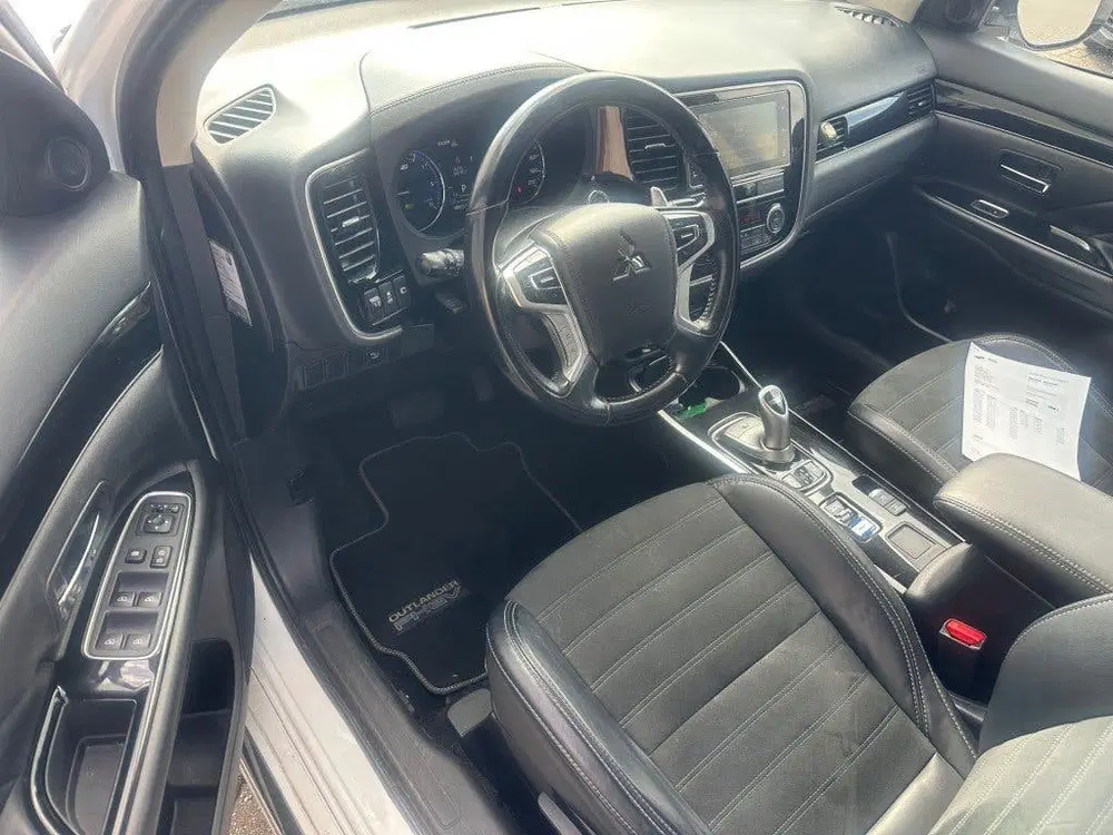 Mitsubishi Outlander 2.4 PHEV PURE+afn trekhaak orig ned aut uit 2019, foto 10