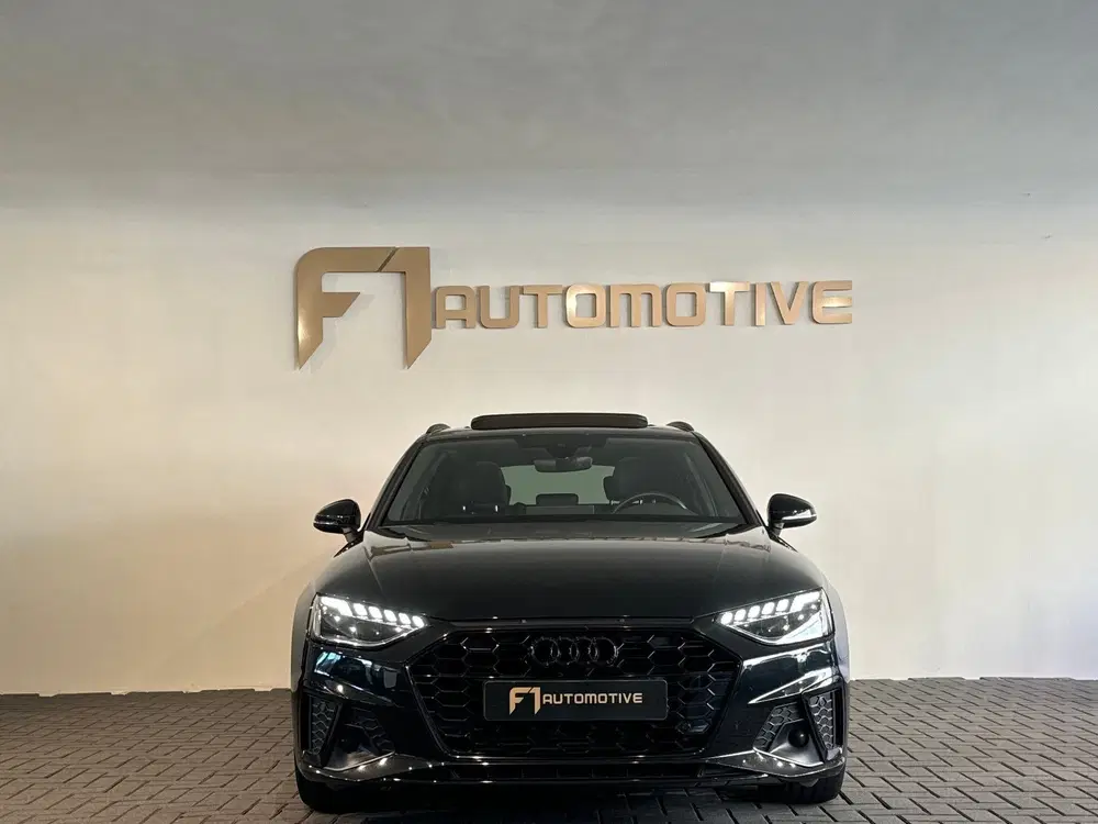 Audi A4 35 TFSI S Line Pano uit 2022, foto 2