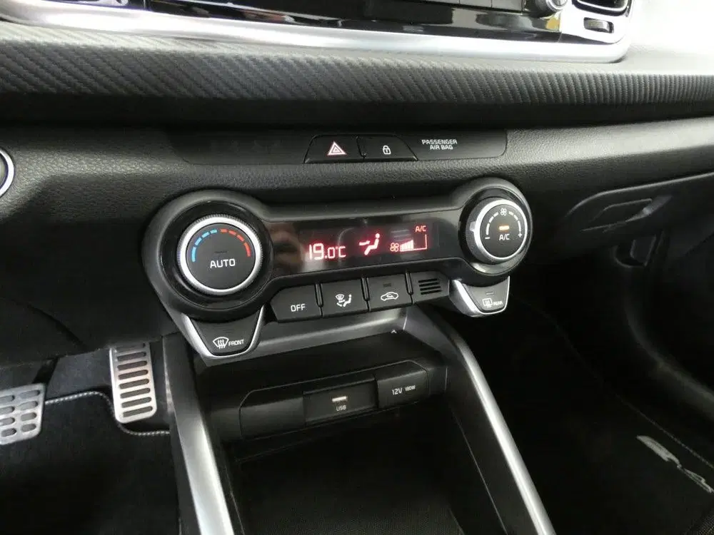 Kia Rio GT-LIne in zeldzame kleur metallic wil je uit 2022, foto 15