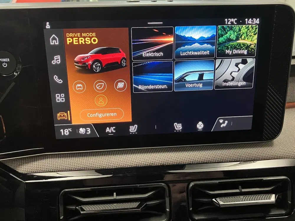 Nissan Micra EVOLVE 52 kWh uit 2025, foto 11