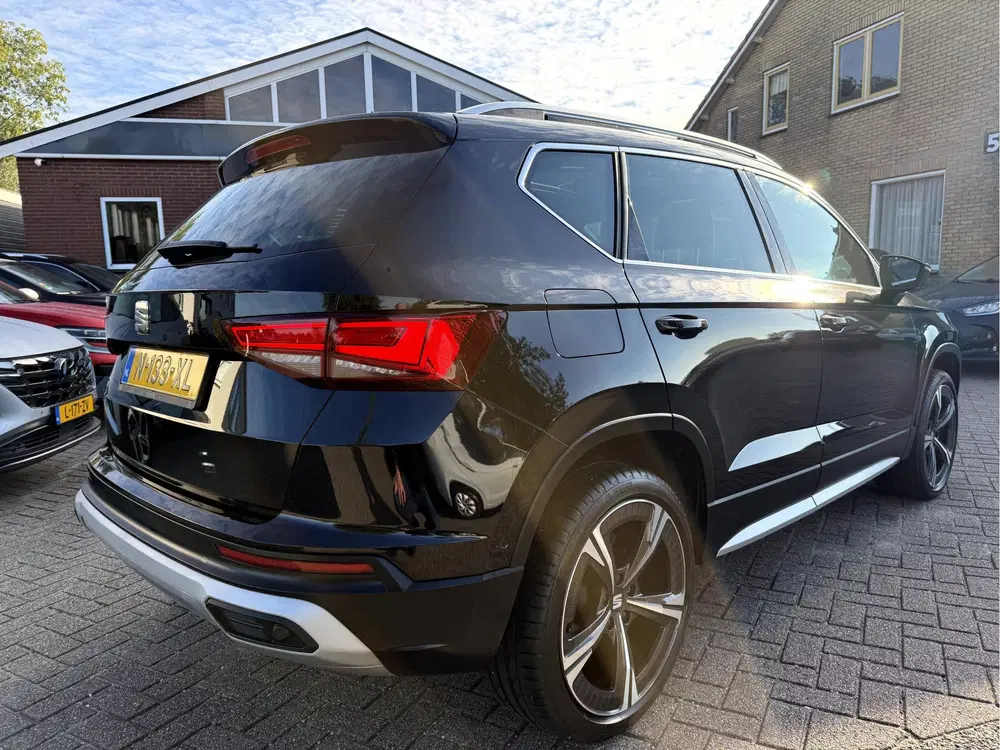 SEAT Ateca 1.5 TSI Xperience Business Intense Panoram uit 2022, foto 3