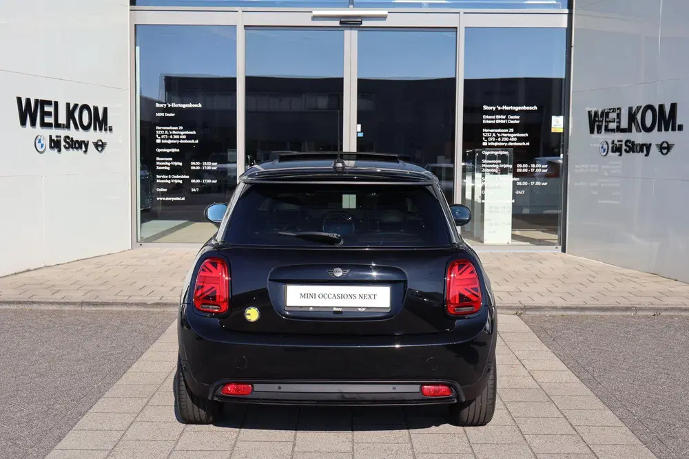Mini Electric Classic uit 2022, foto 10