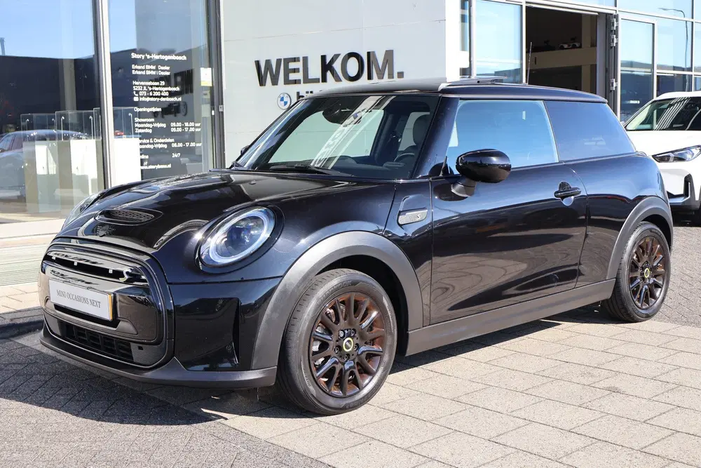 Mini Electric Classic uit 2022, foto 5