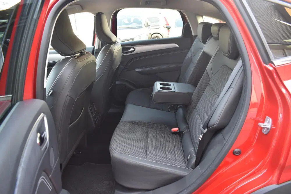 Renault Arkana TCe 140 EDC Intens uit 2021, foto 11